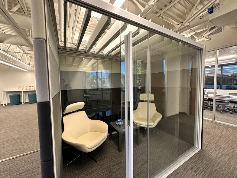 More Photos Of 4410 El Camino Real, Los Altos Office For Lease