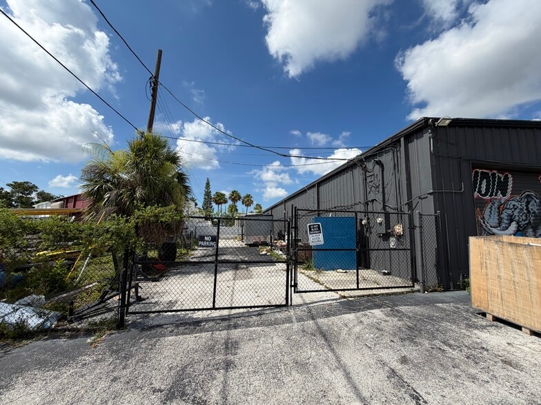 More Photos Of 5983 49th St N, Saint Petersburg Storefront Retail Office For Sale
