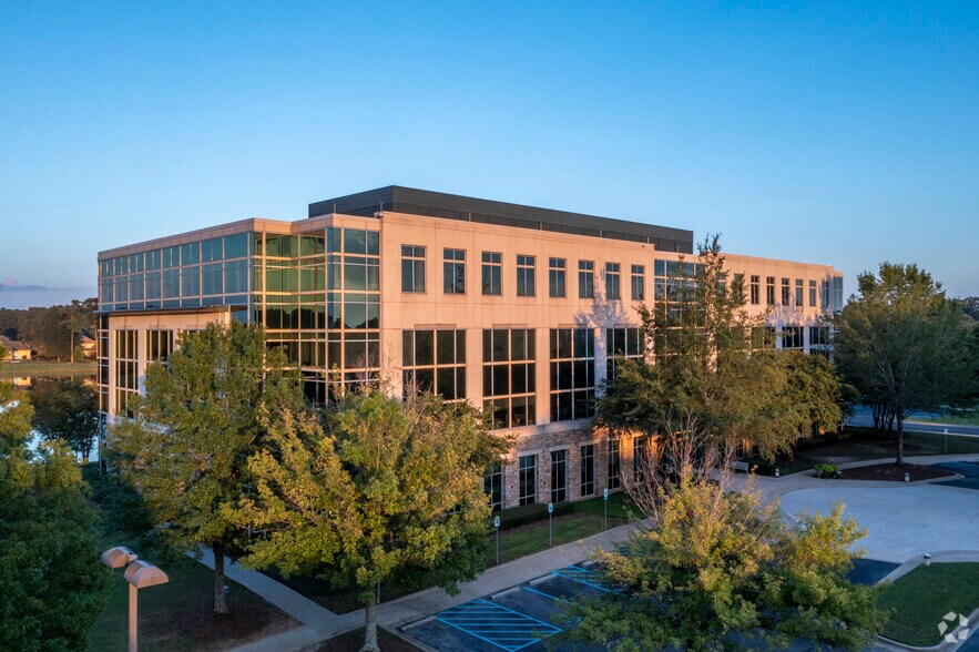 More Photos Of 2660 EastChase Ln, Montgomery Office For Lease