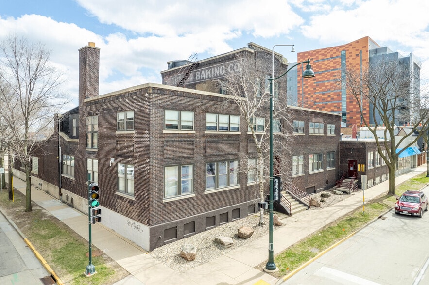 More Photos Of 10 S Paterson St, Madison Apartments For Lease