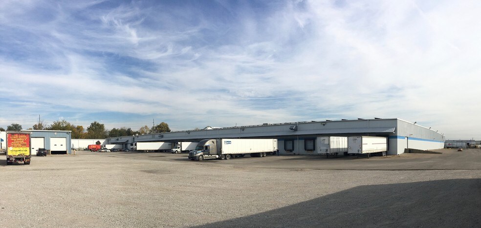 More Photos Of 4310 Stout Field North Dr, Indianapolis Warehouse For Lease