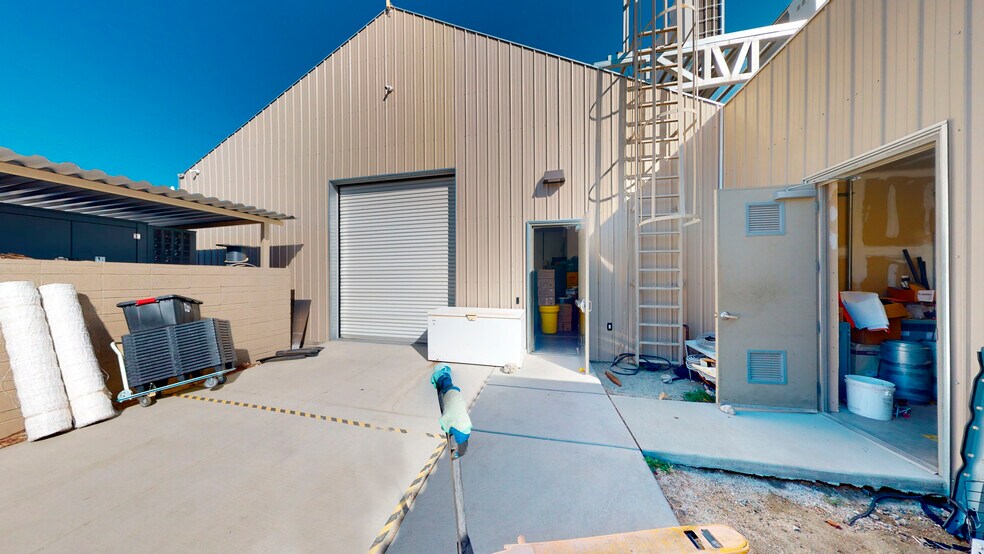 More Photos Of 13310 Little Morongo Rd, Desert Hot Springs Warehouse For Sale