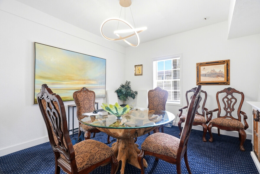 More Photos Of 7024 Central Ave, Saint Petersburg Medical For Sale