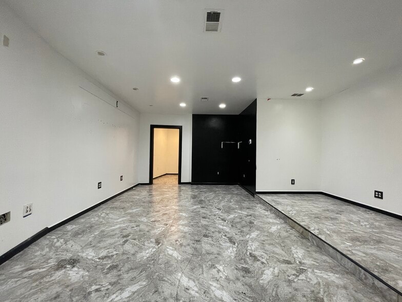 More Photos Of 4719-4731 Stamp Rd, Temple Hills Service For Sale