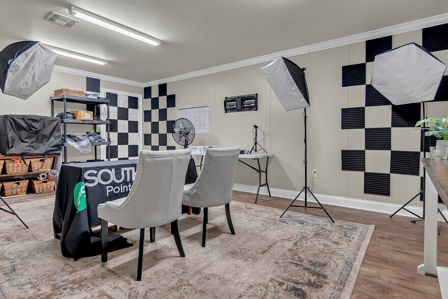More Photos Of 1501 US Highway 19 S, Leesburg Office For Sale