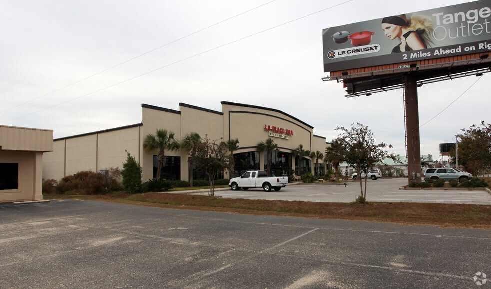More Photos Of 8251 Al-59, Foley Warehouse For Lease
