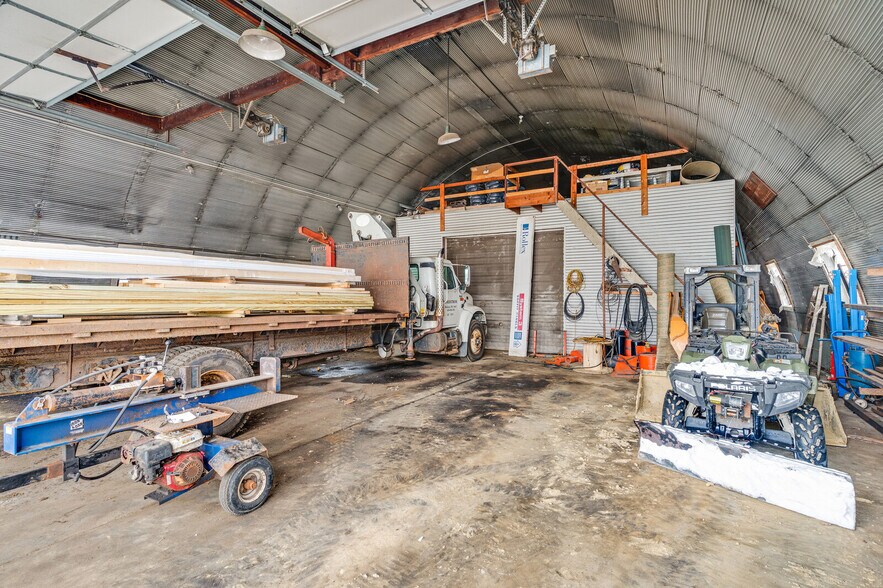 More Photos Of 101 Tanner St, Melrose Freestanding For Sale