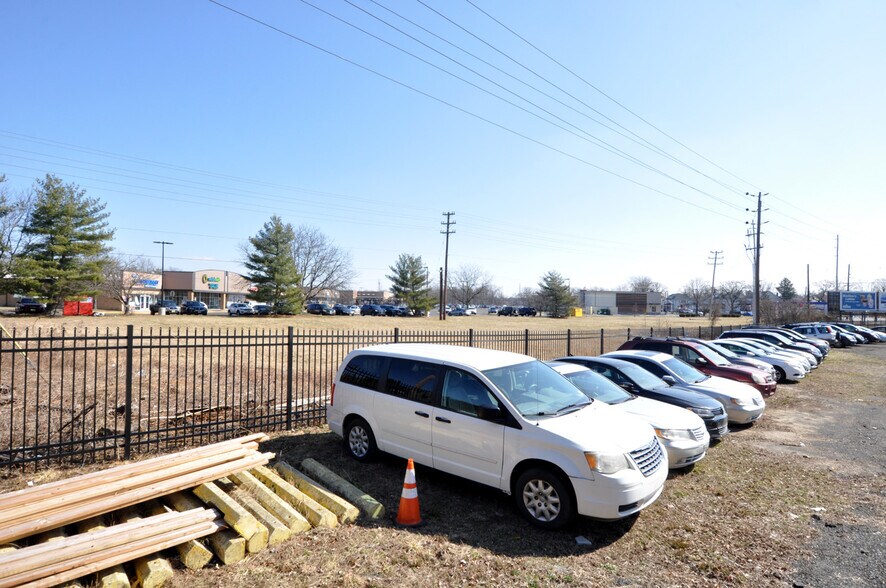 More Photos Of 1634 Nottingham Way, Hamilton Auto Dealership For Sale
