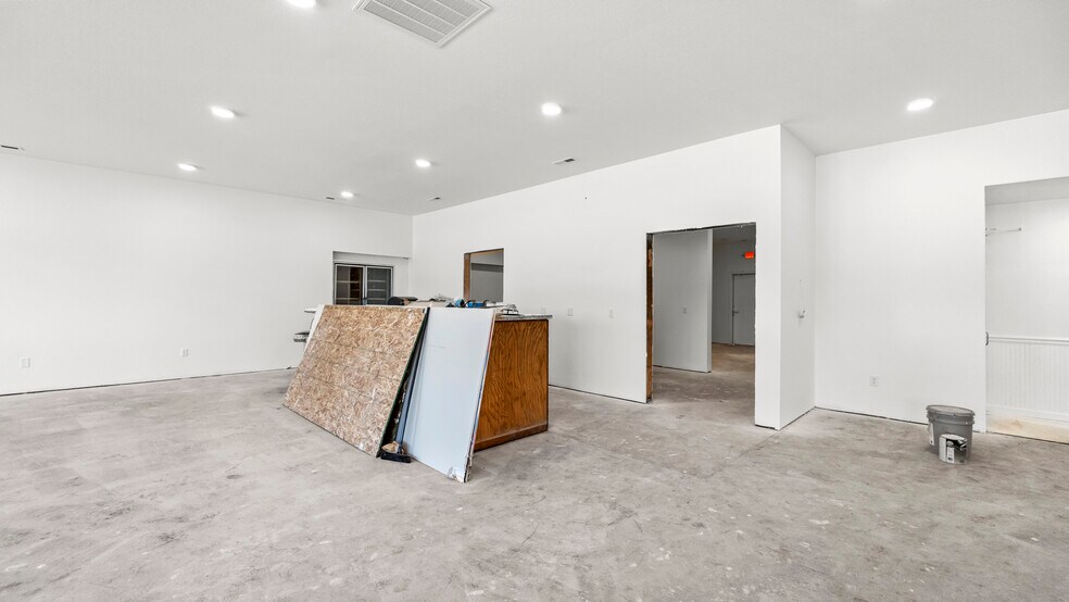 More Photos Of 6843 N Old 27, Fremont Storefront For Lease