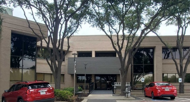 Primary Photo Of 375 Municipal Dr, Richardson Medical For Lease