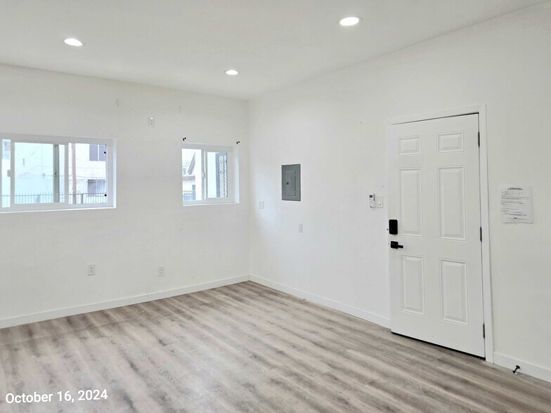 More Photos Of 1526 E 1st St, Los Angeles Coworking Space