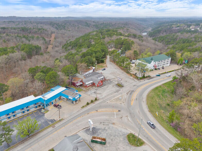 More Photos Of 104 Huntsville Dr, Eureka Springs Restaurant For Sale