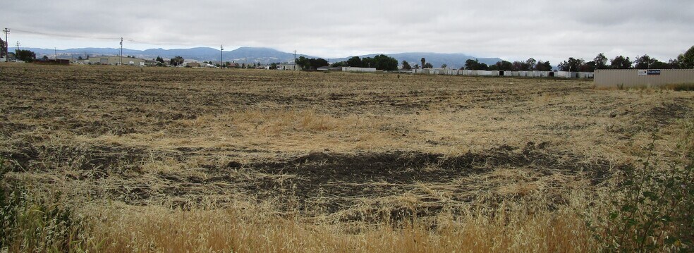 More Photos Of 0 Bert, Hollister Land For Lease