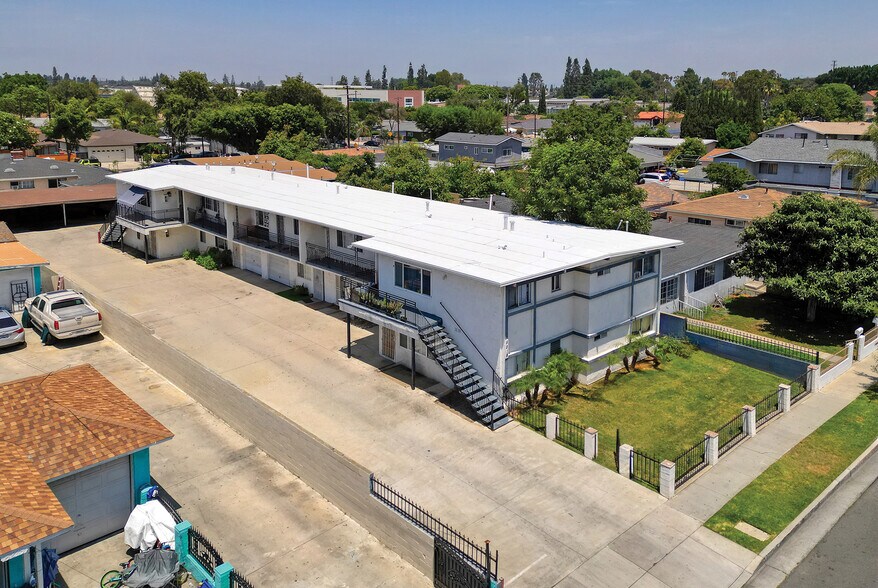 More Photos Of 8219 2nd St, Paramount Apartments For Sale
