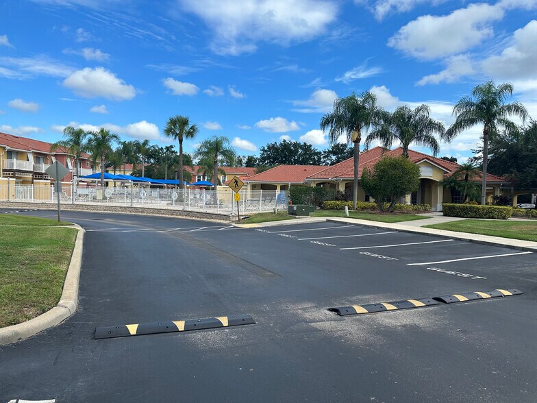 More Photos Of 1002 Park Club Dr, Kissimmee Apartments For Sale
