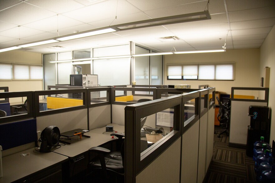 More Photos Of 3901 Midway Pl NE, Albuquerque Manufacturing For Sale