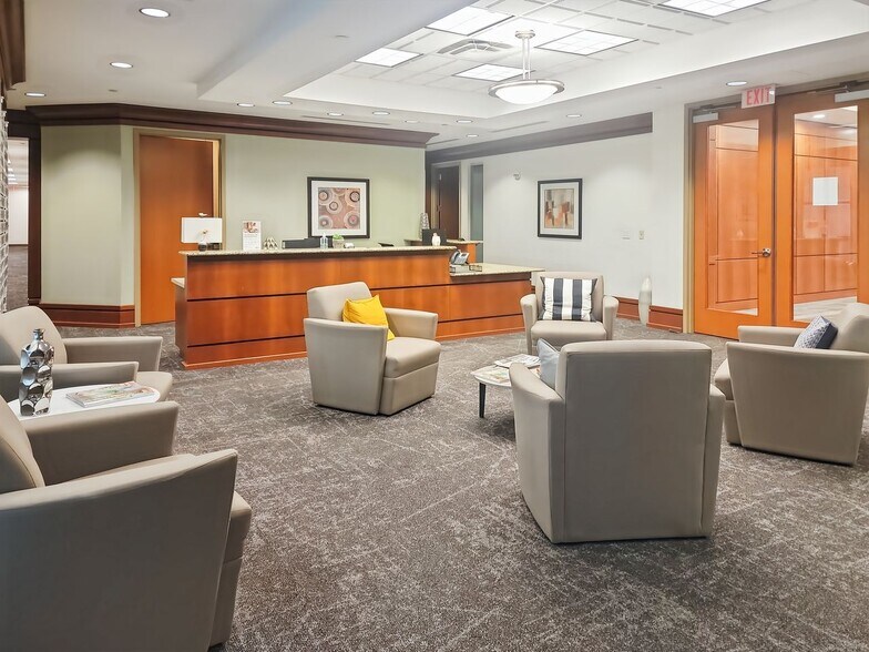 More Photos Of 2550 Meridian Blvd, Franklin Coworking Space