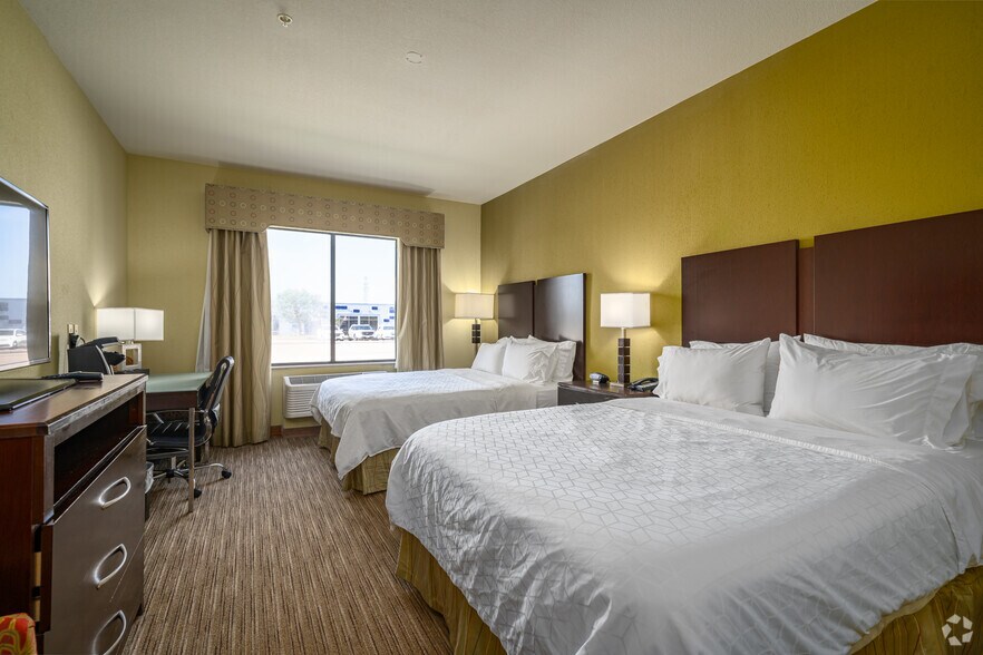 More Photos Of 31380 FM 2920 Rd, Waller Hotel For Sale