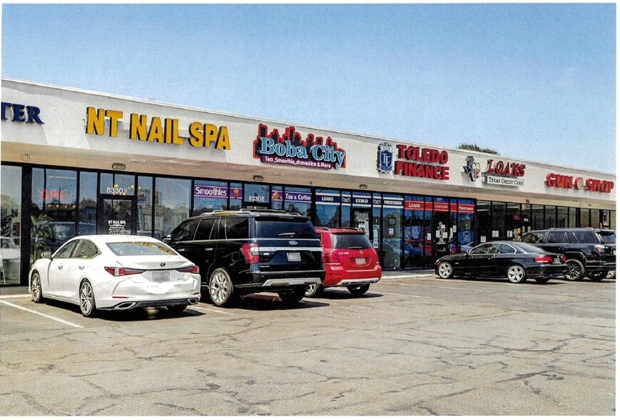 More Photos Of 8300-8358 Long Point Rd, Houston Storefront For Lease