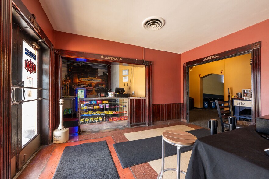 More Photos Of 230 Main St, Hobart Movie Radio TVStudio For Sale