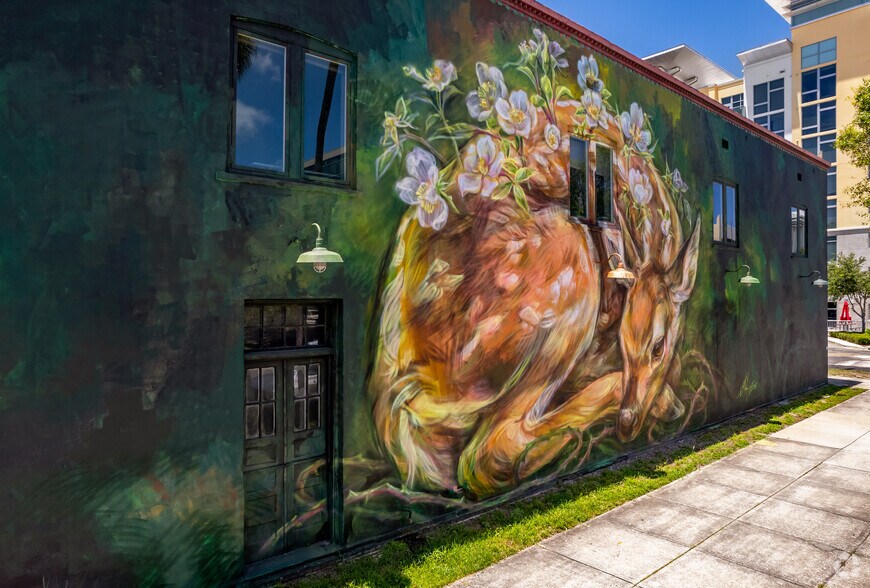 More Photos Of 100 7th St S, Saint Petersburg Storefront Retail Residential For Lease