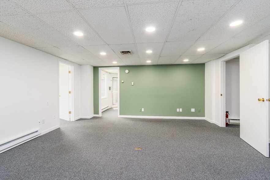 More Photos Of 320 Gifford St, Falmouth Office For Sale