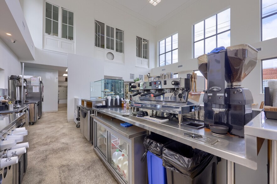 More Photos Of 1-7 W Main St, Mount Joy Bank For Sale