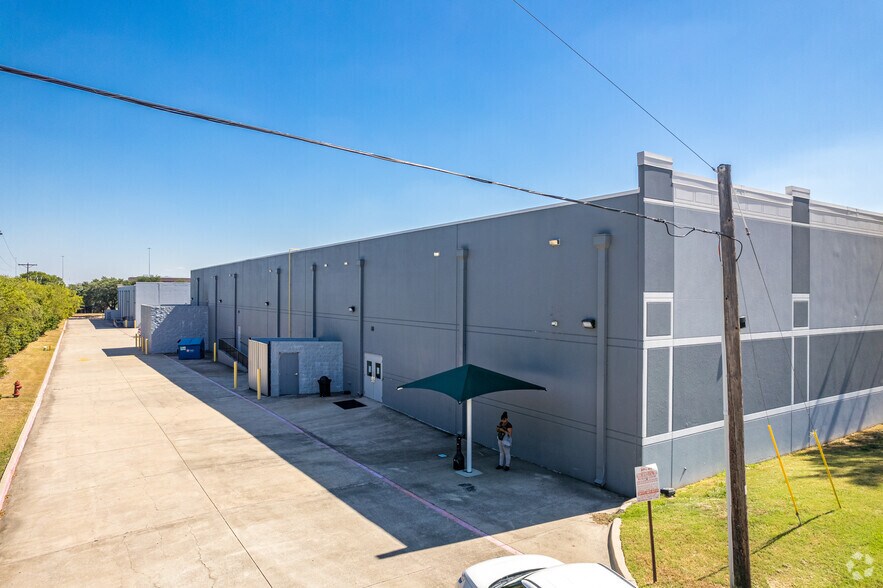 More Photos Of 8555 Airport Fwy, North Richland Hills Office For Sale