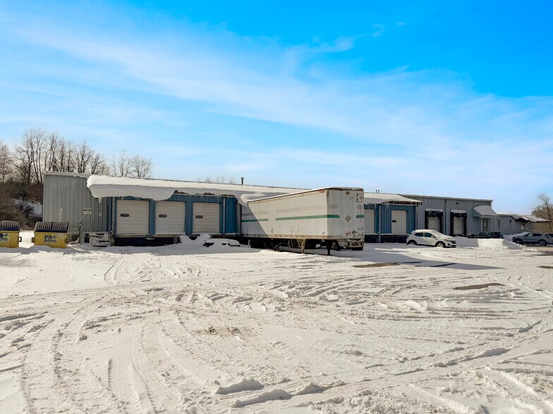 More Photos Of 850 Eisenhower Blvd, Johnstown Warehouse For Lease