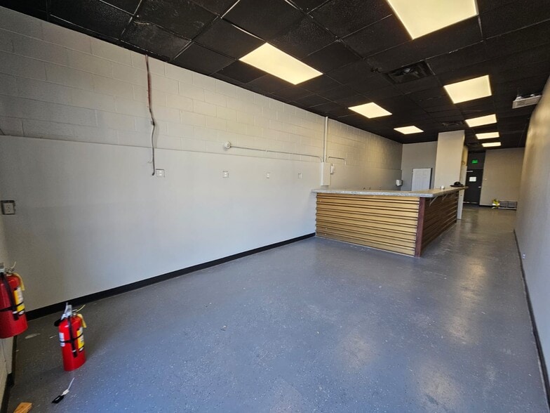 More Photos Of 2517 Gresham Rd SE, Atlanta Freestanding For Sale