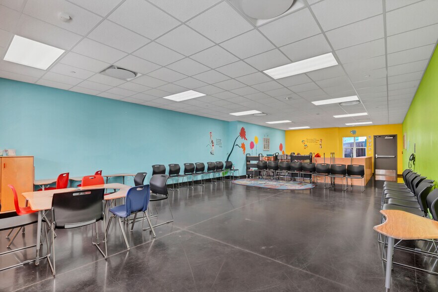 More Photos Of 1905 Jacquelyn Dr, Houston Schools For Lease