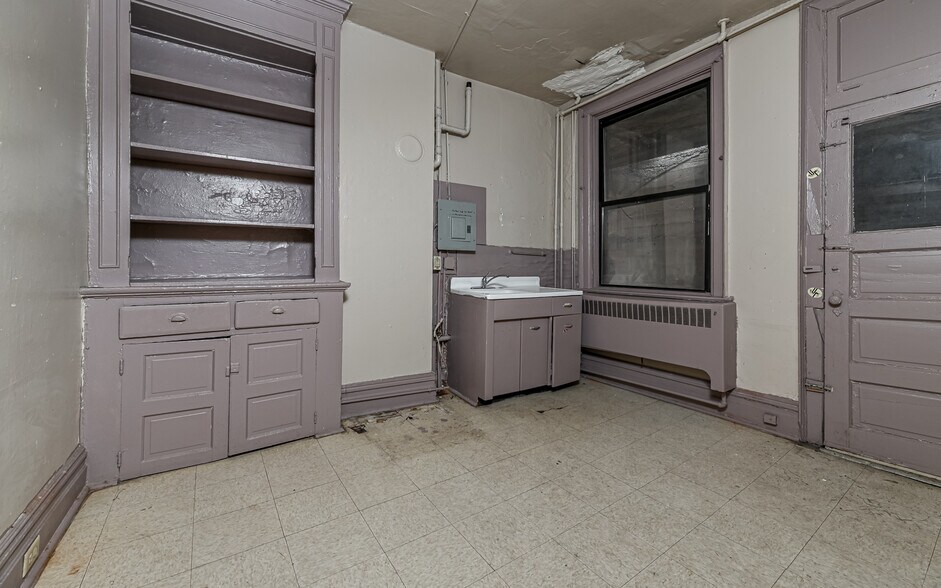 More Photos Of 830-840 Linden Ave, East Pittsburgh General Retail For Sale