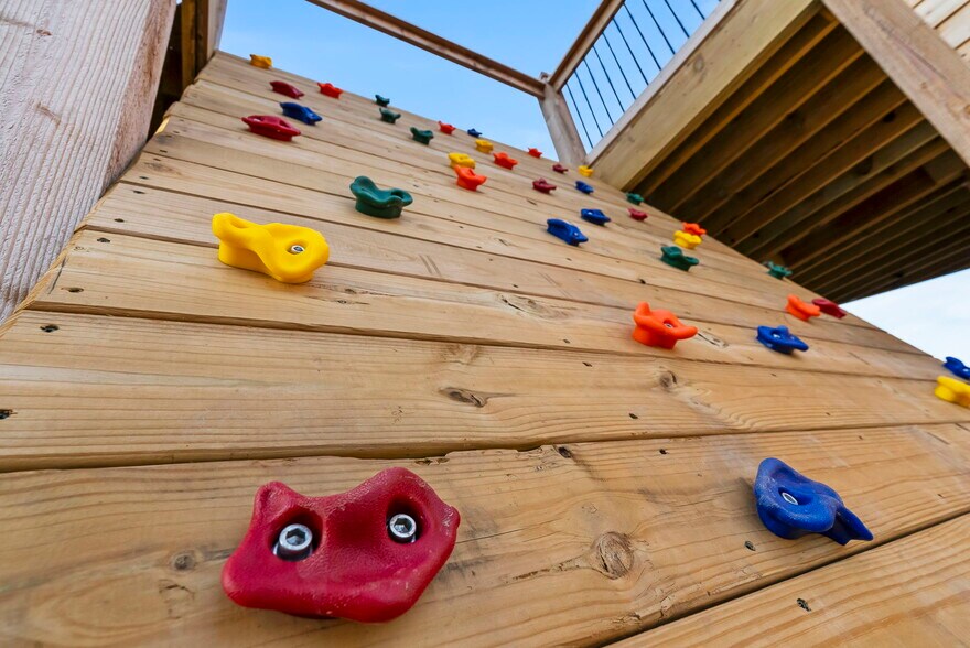 More Photos Of 129 Pioneer Peak, Kimberling City Specialty For Sale