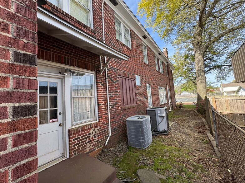 More Photos Of 436 S Fannin Ave, Tyler Office Residential For Sale