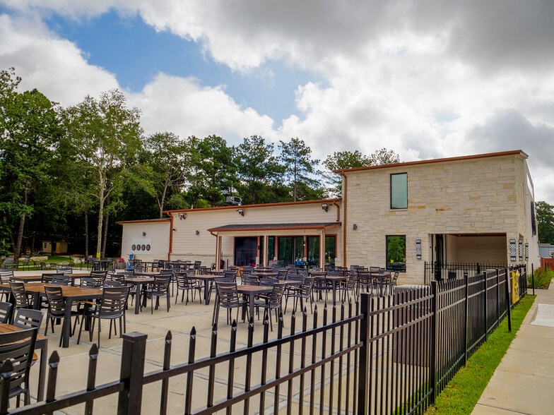 More Photos Of 1355 N Loop 336 E, Conroe Restaurant For Sale