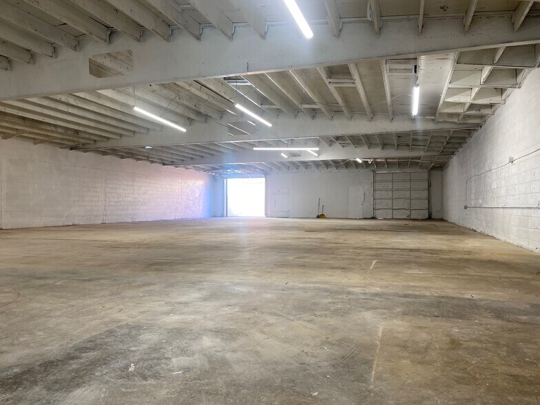 Primary Photo Of 18141 Napa St, Northridge Warehouse For Lease