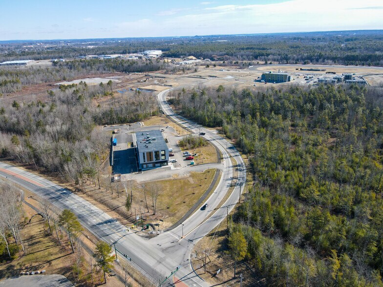 More Photos Of 10 Market St, Scarborough Office For Sale