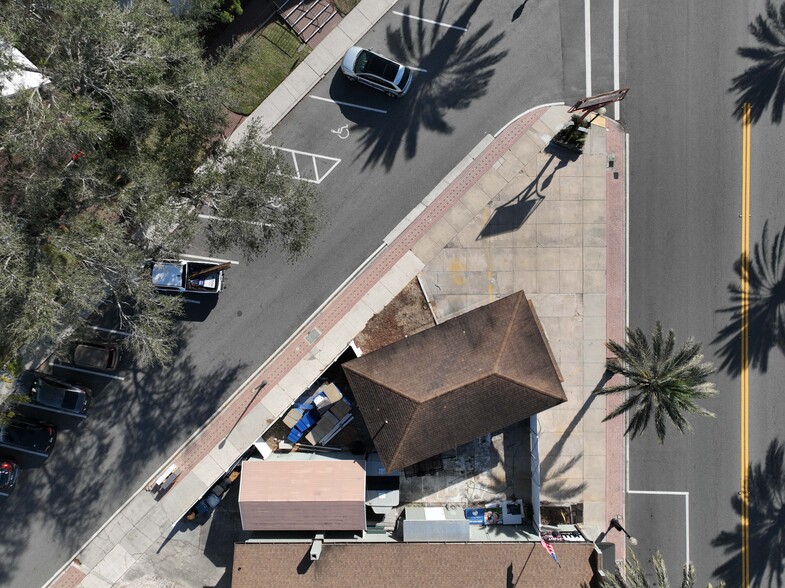 More Photos Of 123 Main St, Auburndale Freestanding For Sale