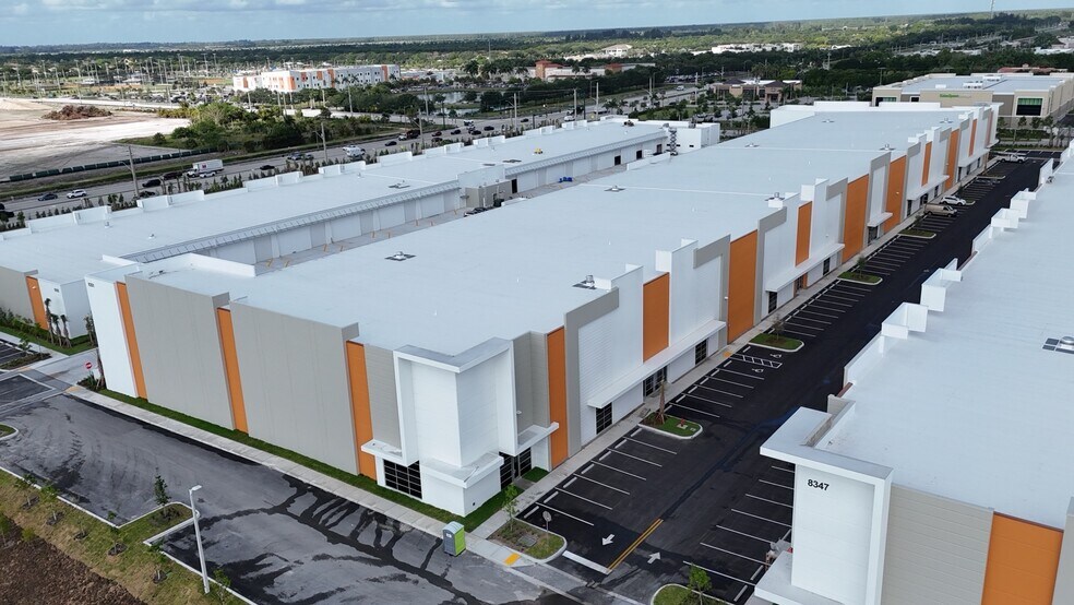 More Photos Of 8289 Boynton Beach Blvd, Boynton Beach Unknown For Lease