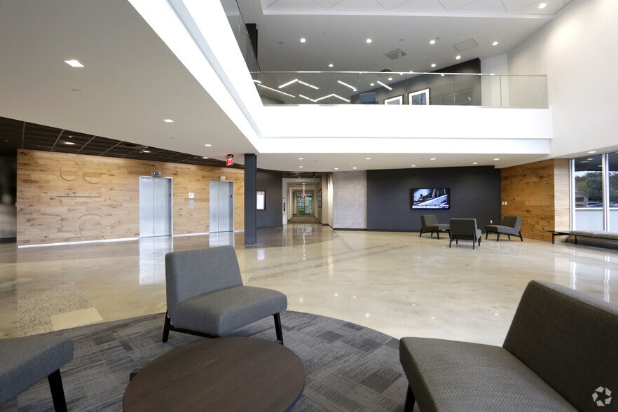 More Photos Of 518 Township Line Rd, Blue Bell Office For Lease