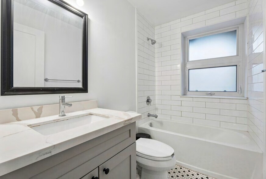 More Photos Of 27 Bold St, Hamilton Apartments For Sale