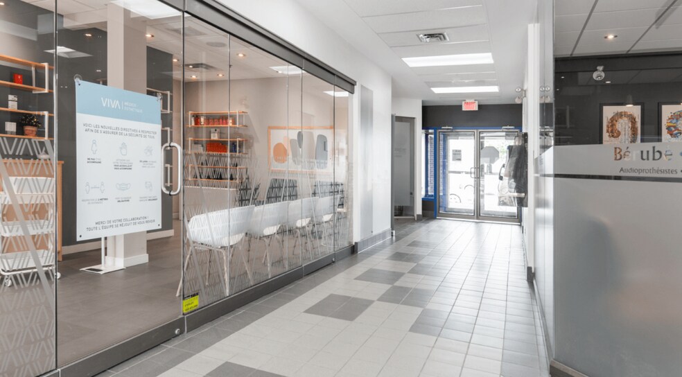 More Photos Of 303 Boul Pierre-Bertrand, Québec Medical For Lease