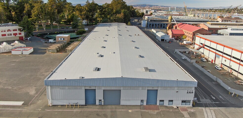 More Photos Of 1175 Railroad Ave, Vallejo Warehouse For Lease