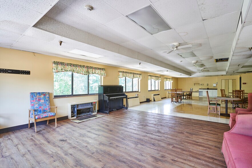 More Photos Of 16231 Broadway Ave, Maple Heights Assisted Living For Sale