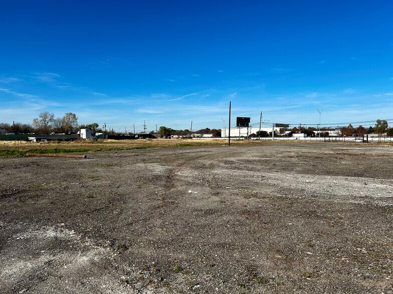 Primary Photo Of 8501 C F Hawn Fwy, Dallas Land For Sale