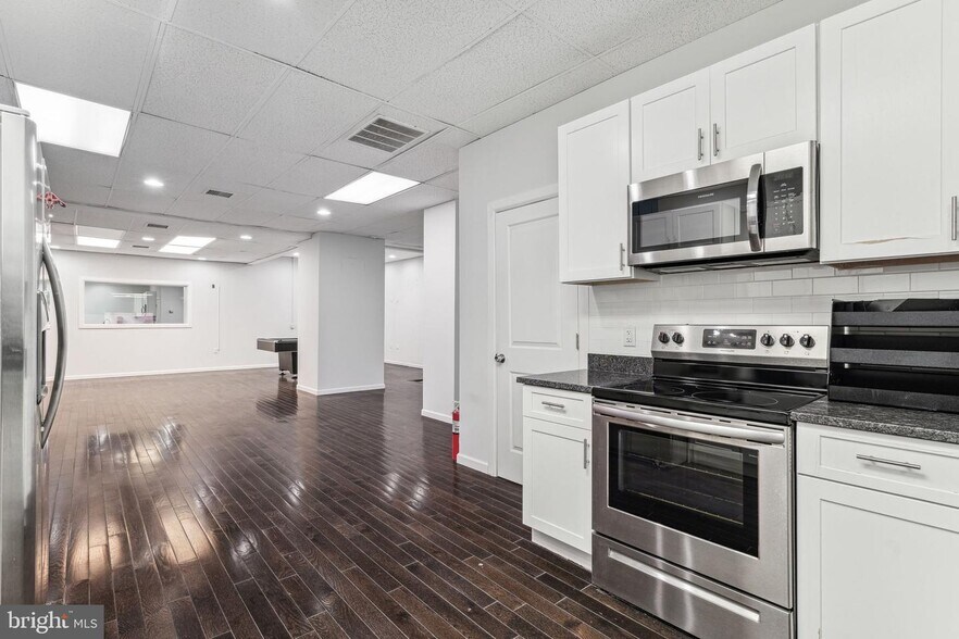 More Photos Of 813-817 N 5th St, Philadelphia Apartments For Lease