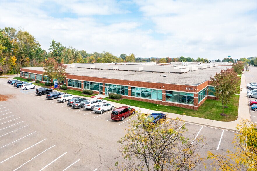More Photos Of 27275 Haggerty Rd, Novi Research And Development For Lease