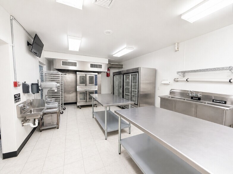 More Photos Of 6 Boonton Ave, Butler Storefront For Sale