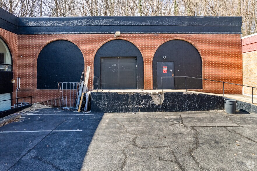 More Photos Of 1 Brewster St, Glen Cove Loft Creative Space For Lease