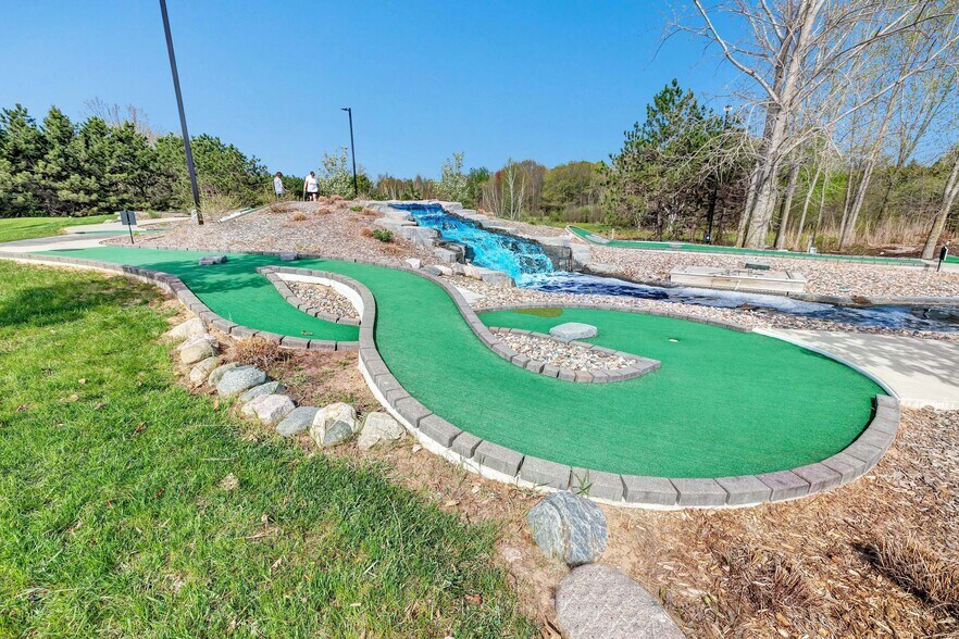 More Photos Of 2630 School Ln, Suamico Restaurant For Sale